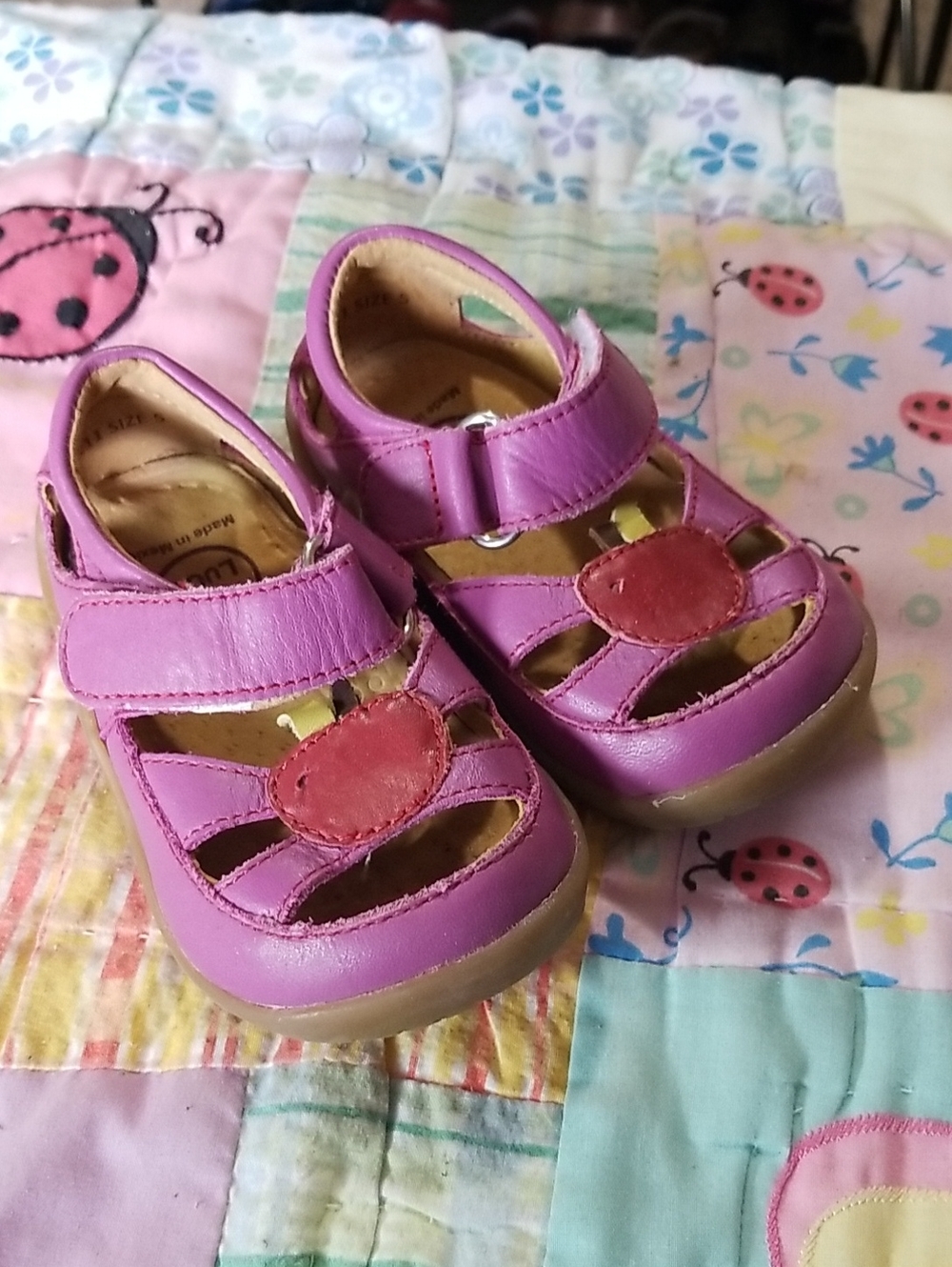 Livie & Luca Purple Leather Close Heel/Toe Sandals W/Cutouts & Apples Size 5 Eve